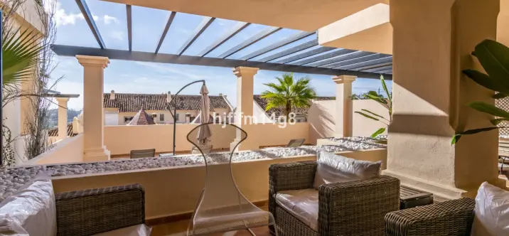 Продажа апартаментов на первом этаже в Nueva Andalucía 1