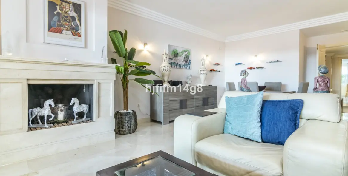 Продажа апартаментов на первом этаже в Nueva Andalucía 6