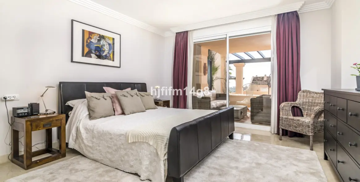 Продажа апартаментов на первом этаже в Nueva Andalucía 9