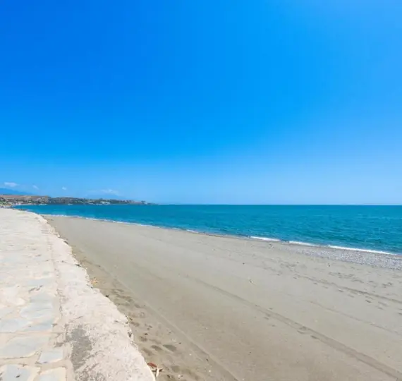 Sale of penthouse duplex in Estepona