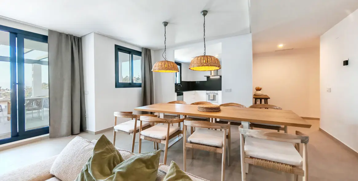 Продажа двухуровневого пентхауса в Estepona 6