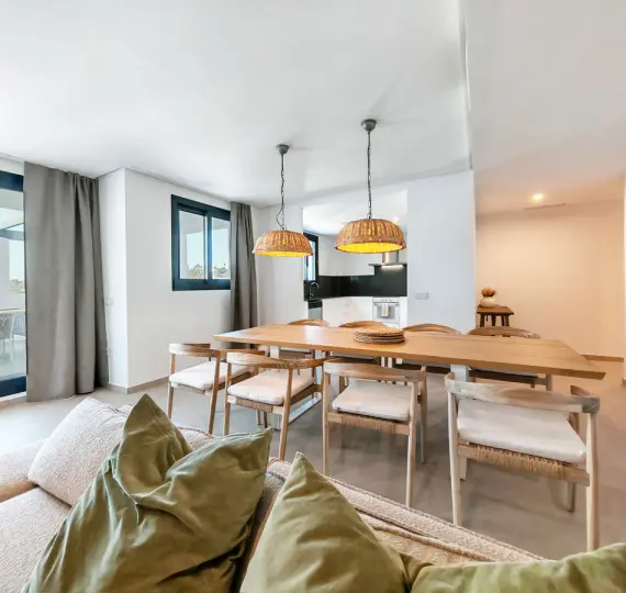 Sale of penthouse duplex in Estepona