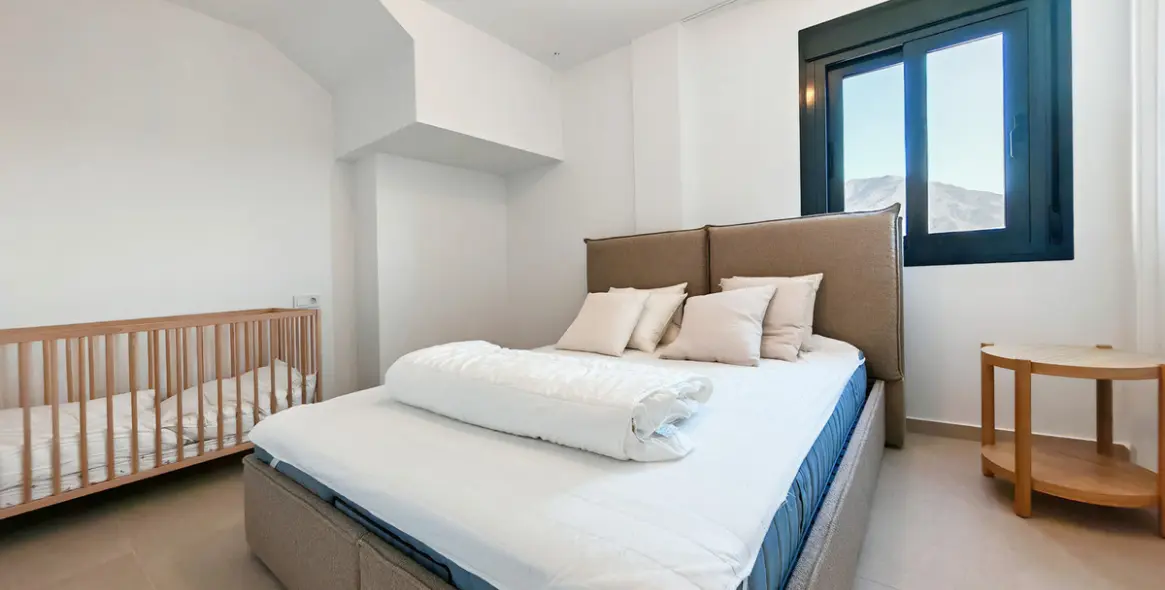 Продажа двухуровневого пентхауса в Estepona 14