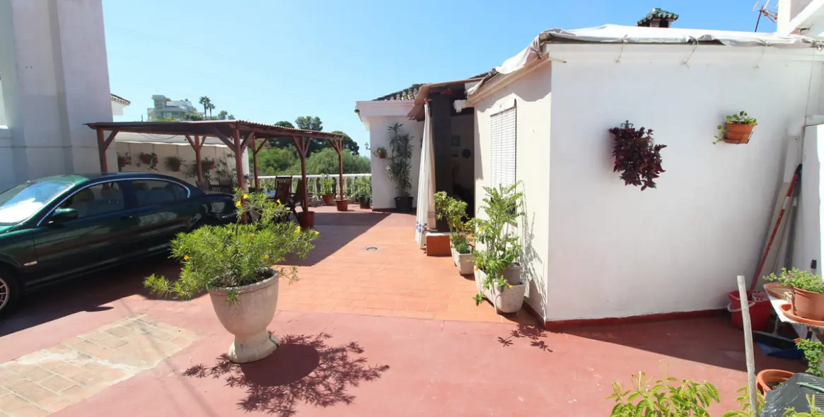 Sale of detached villa in Nueva Andalucía 7