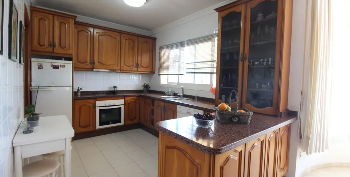 Sale of detached villa in Nueva Andalucía 8