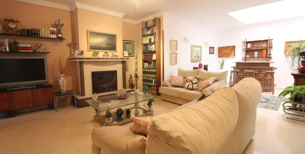 Sale of detached villa in Nueva Andalucía 16