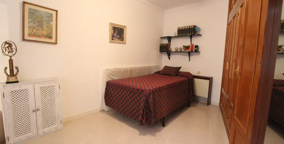 Sale of detached villa in Nueva Andalucía 19