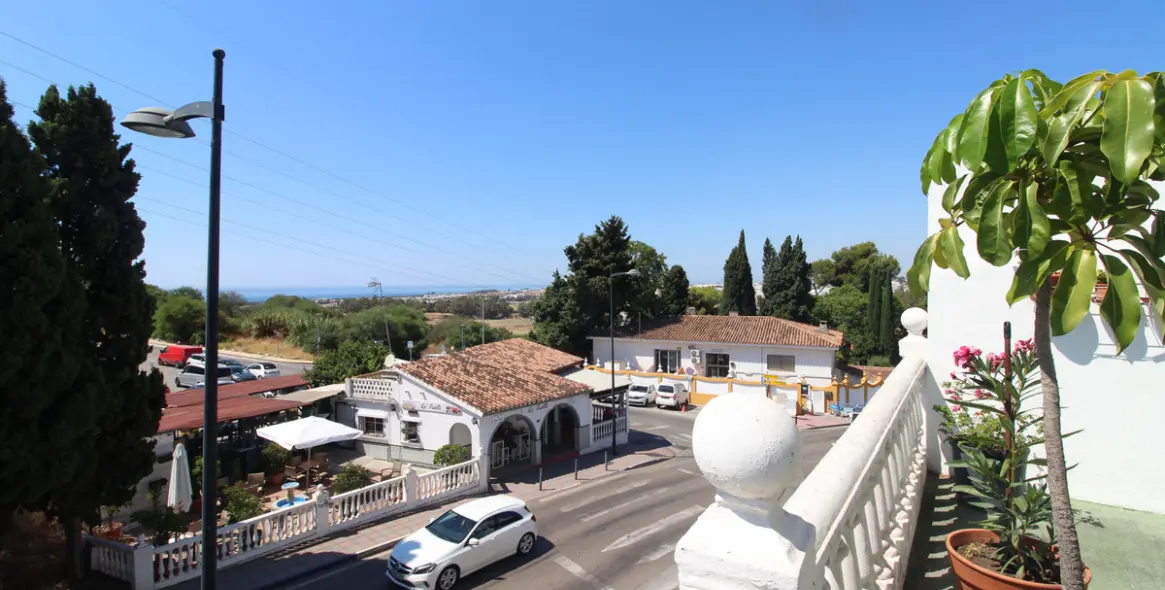 Продажа  отдельно стоящей виллы в Nueva Andalucía 24