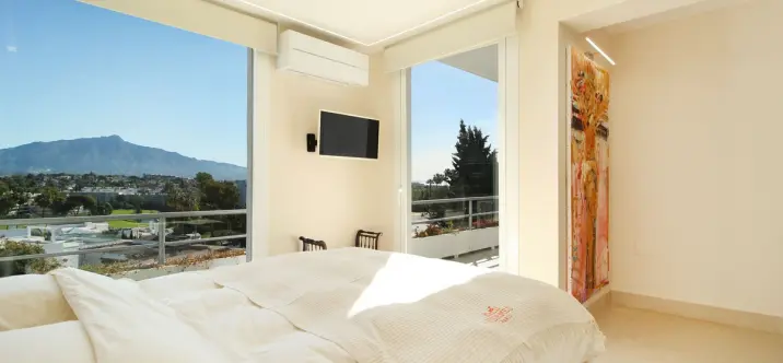 Sale of middle floor apartment in Guadalmina Alta 3