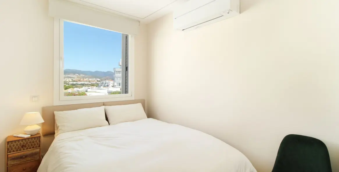 Sale of middle floor apartment in Guadalmina Alta 17