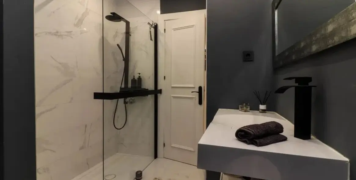 Sale of middle floor apartment in Nueva Andalucía 5