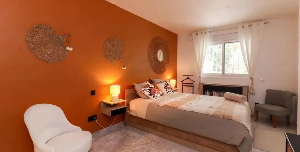 Sale of middle floor apartment in Nueva Andalucía 6