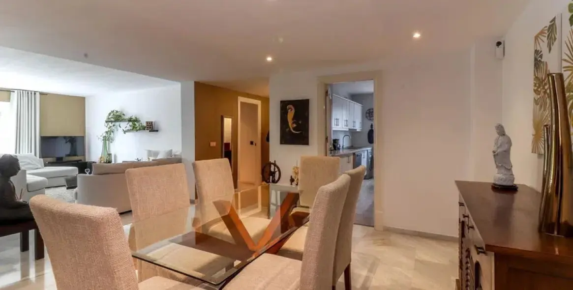 Sale of middle floor apartment in Nueva Andalucía 7