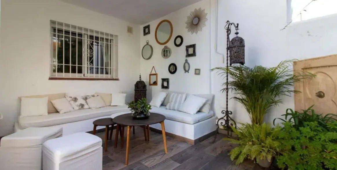 Sale of middle floor apartment in Nueva Andalucía 22