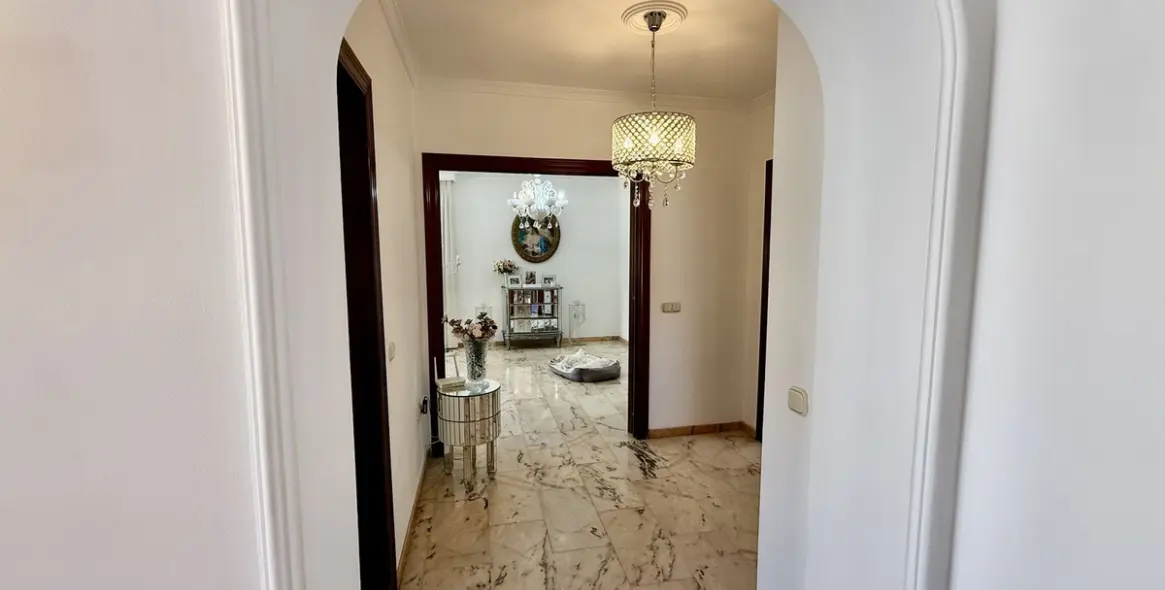 Sale of detached villa in Benalmadena 16