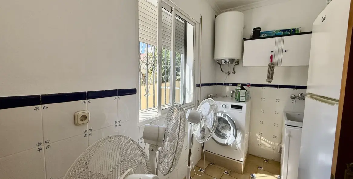 Sale of detached villa in Benalmadena 18