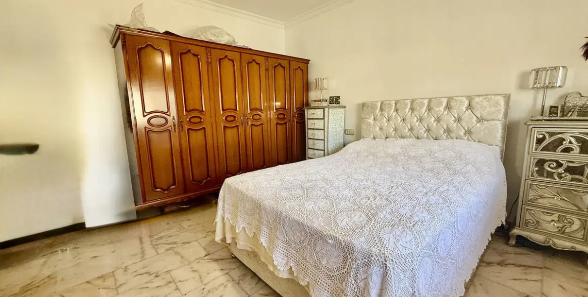 Sale of detached villa in Benalmadena 19