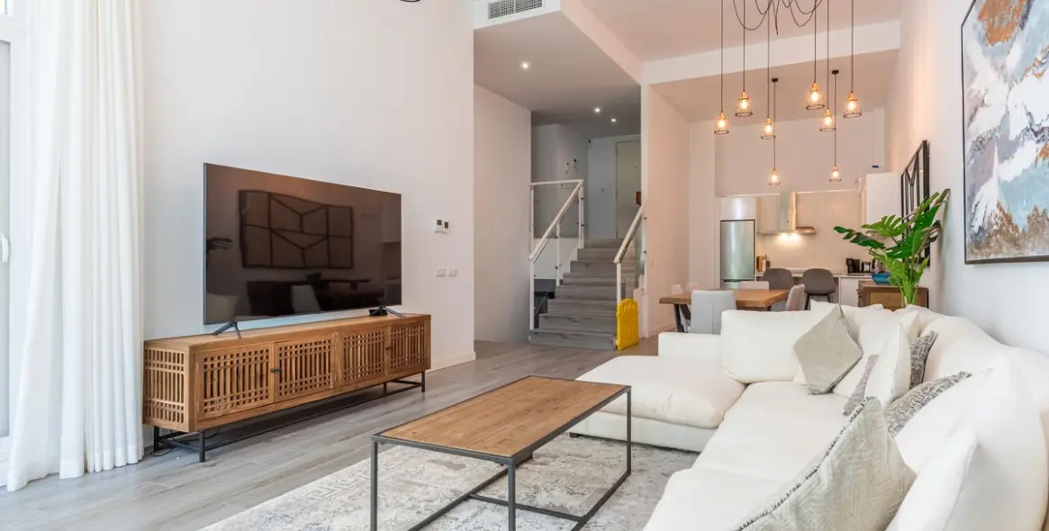 Sale of ground floor apartment in Benahavís 14