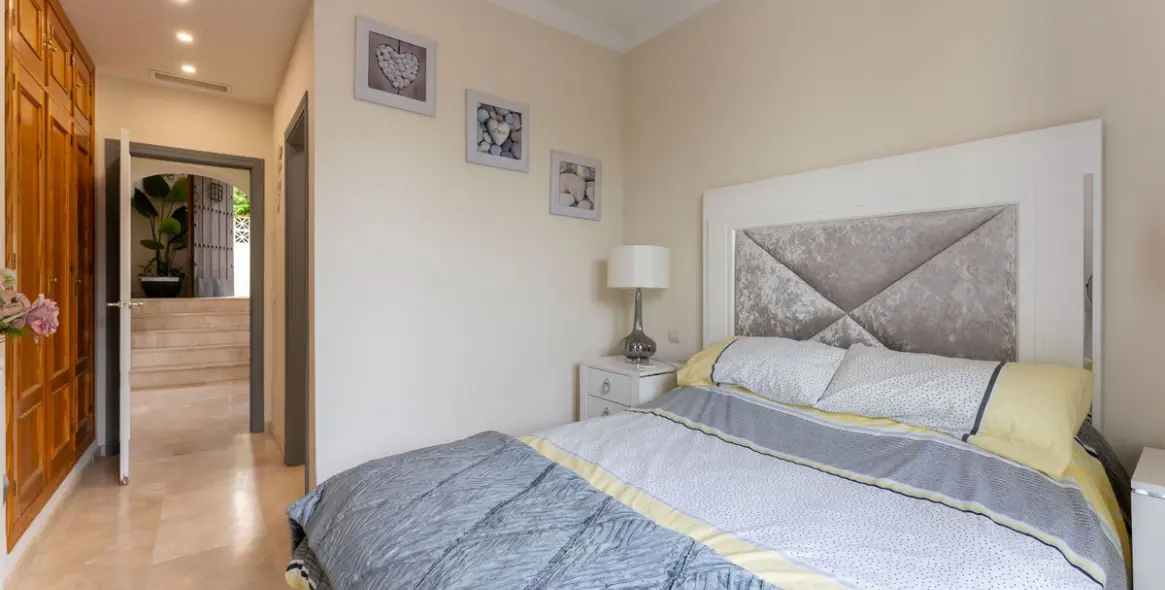 Продажа  отдельно стоящей виллы в Mijas 12