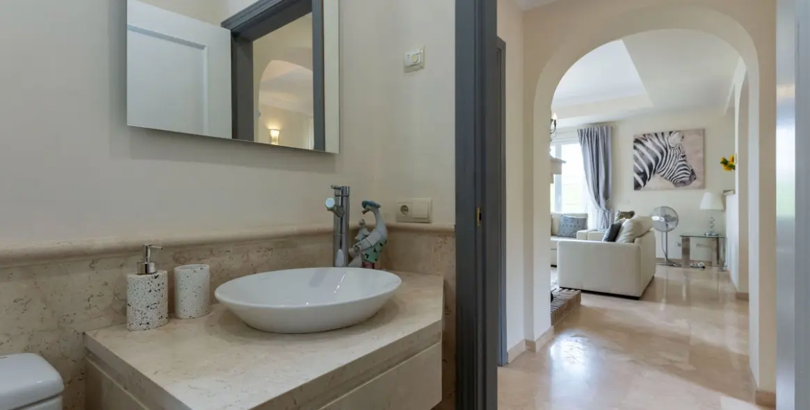 Продажа  отдельно стоящей виллы в Mijas 18