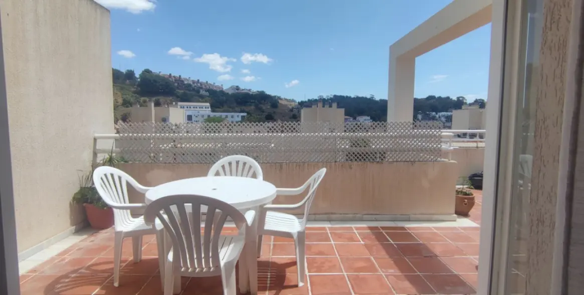 Venta de ático en Limonar 1