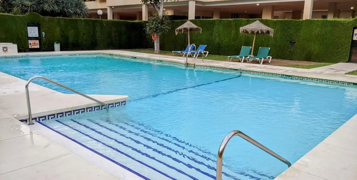 Sale of penthouse in Limonar 28