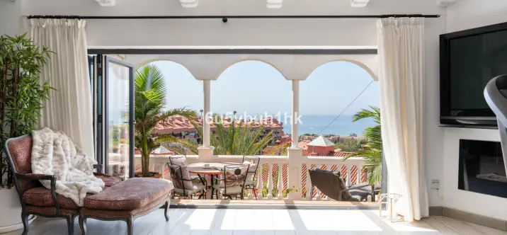 Sale of townhouse in Torreblanca 2