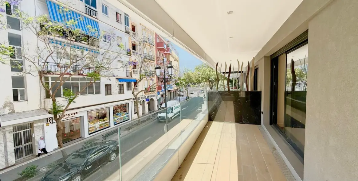 Venta de apartamento en planta media en Fuengirola 6