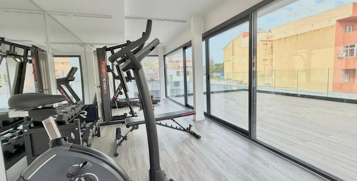 Venta de apartamento en planta media en Fuengirola 25