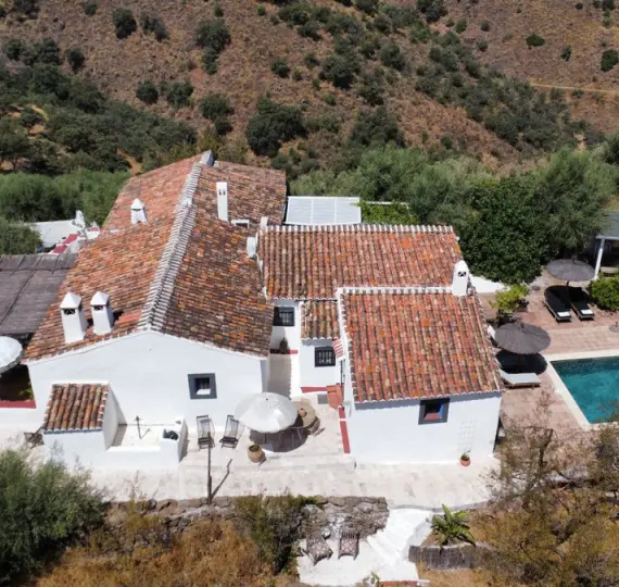 Sale of detached villa in Arenas