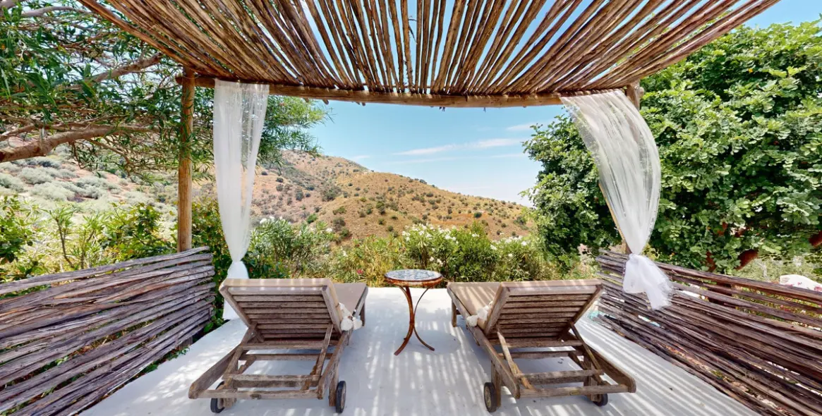 Sale of detached villa in Arenas 12