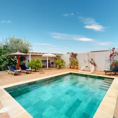 Продажа  отдельно стоящей виллы в Arenas