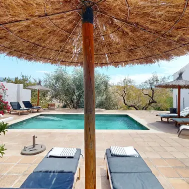 Продажа  отдельно стоящей виллы в Arenas