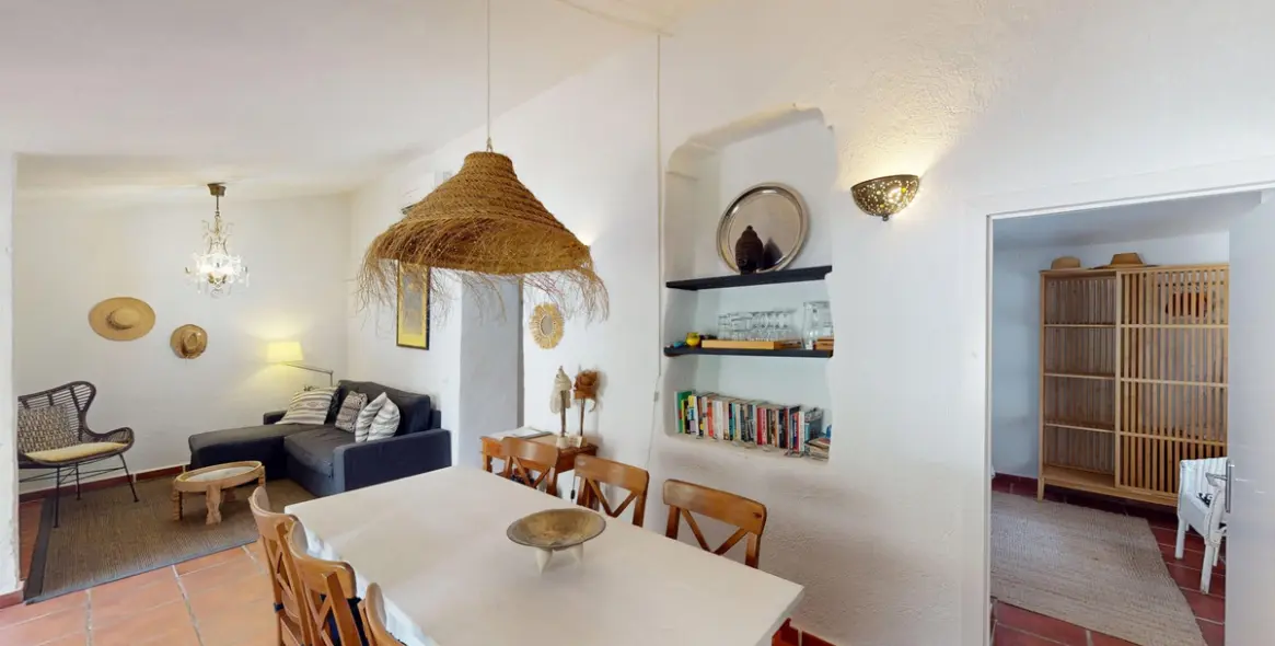 Sale of detached villa in Arenas 21