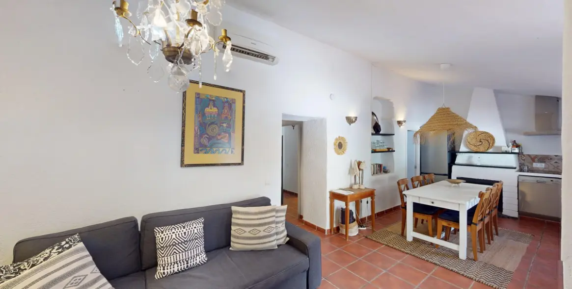 Sale of detached villa in Arenas 23