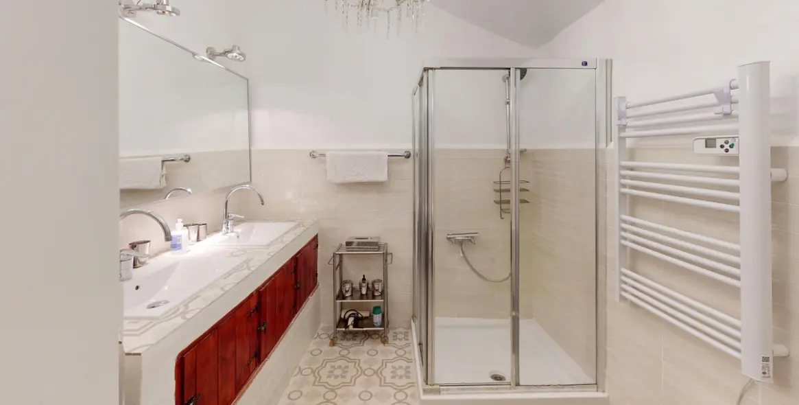 Sale of detached villa in Arenas 24