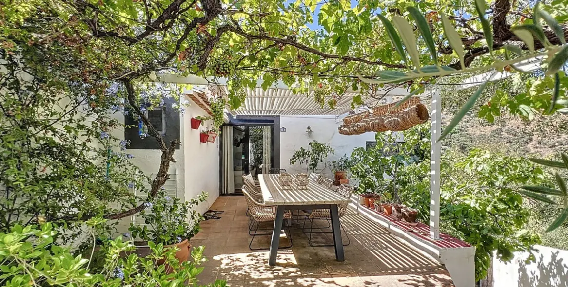 Sale of detached villa in Arenas 29