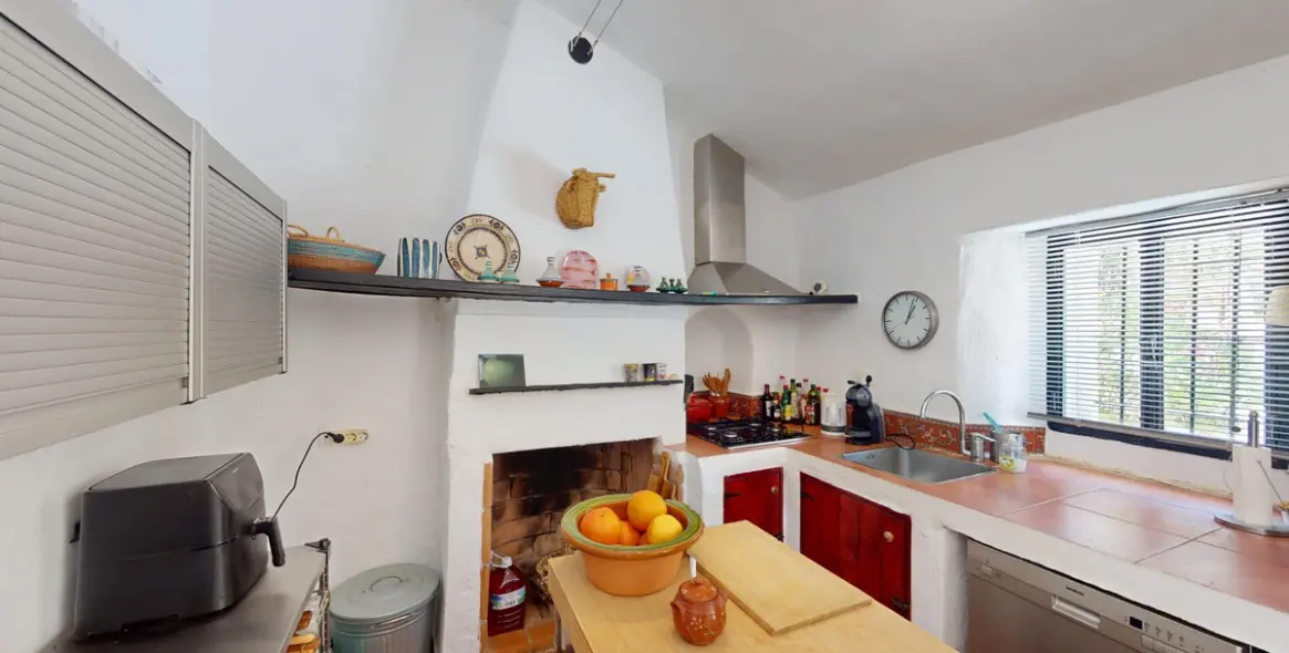 Sale of detached villa in Arenas 31