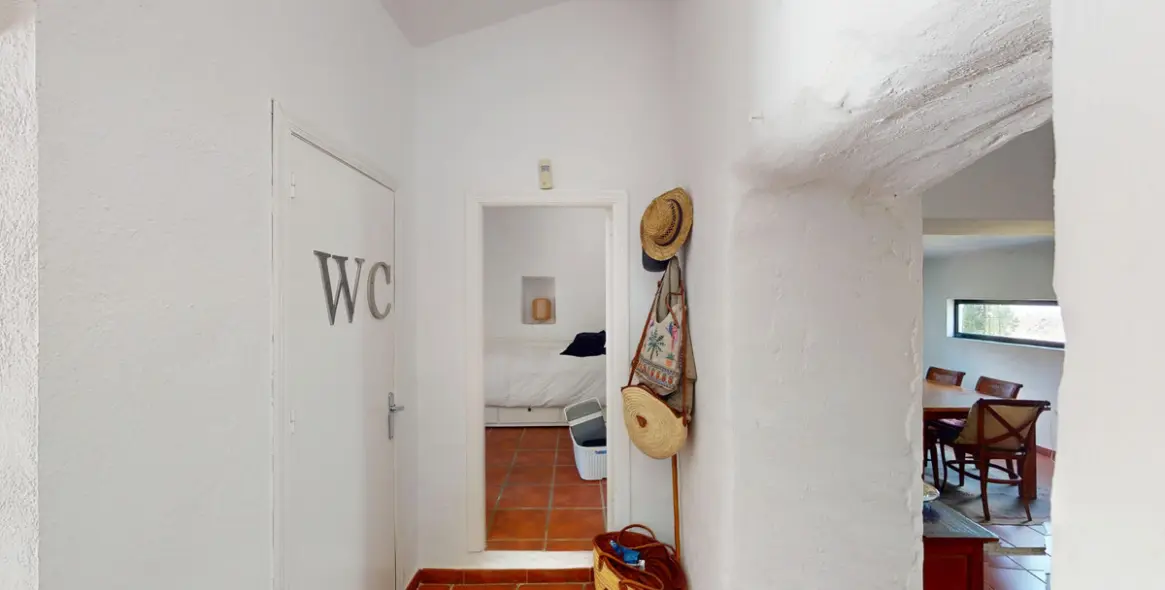 Sale of detached villa in Arenas 32