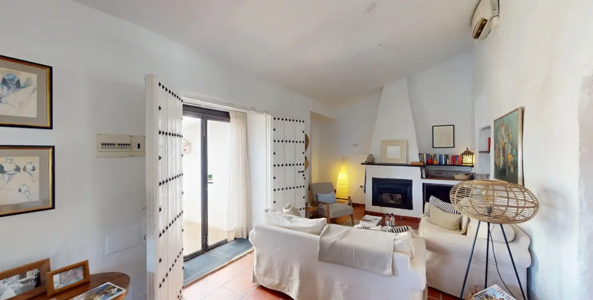 Sale of detached villa in Arenas 34