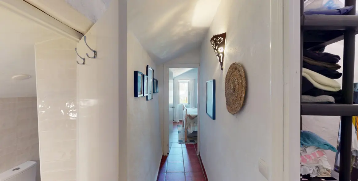 Sale of detached villa in Arenas 38