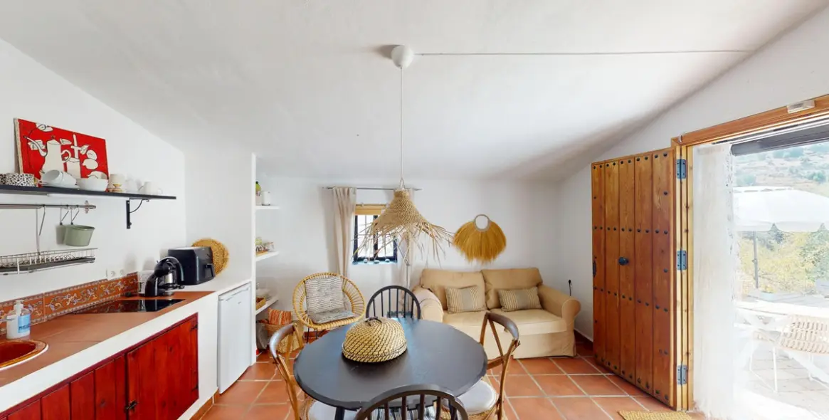 Sale of detached villa in Arenas 47