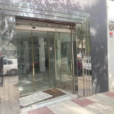 Sale of commercial premises in Estepona