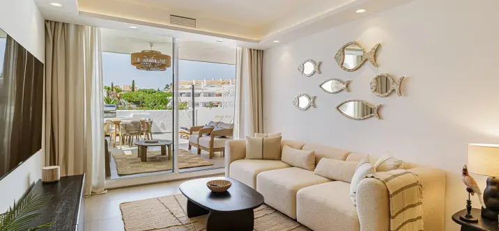 Sale of middle floor apartment in Nueva Andalucía 2