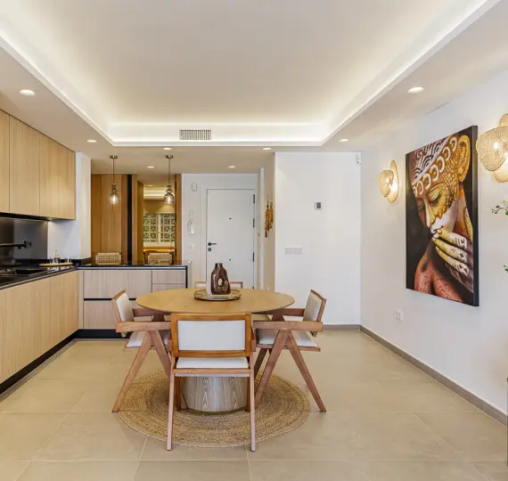 Sale of middle floor apartment in Nueva Andalucía