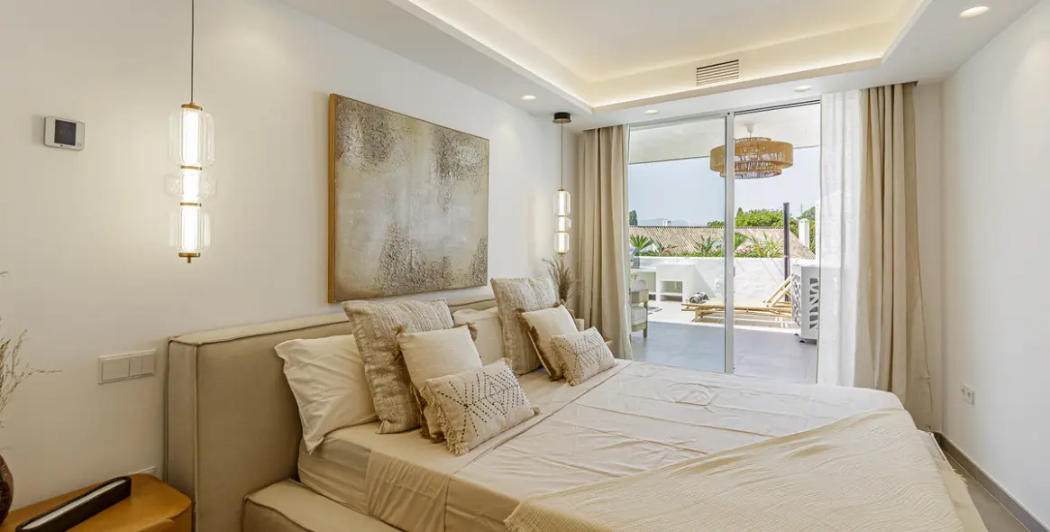 Sale of middle floor apartment in Nueva Andalucía 5