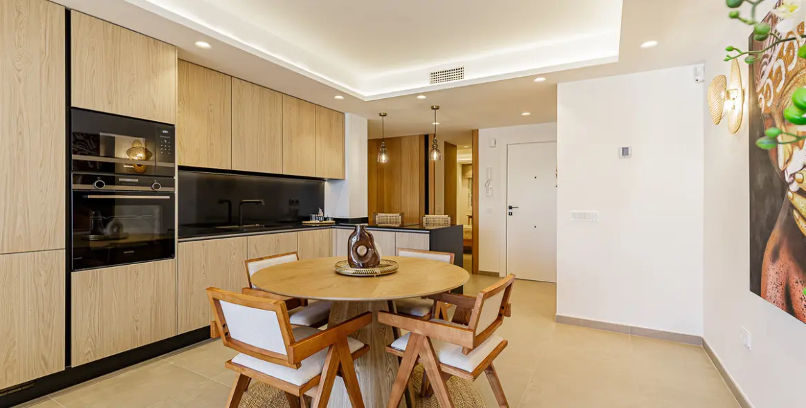 Sale of middle floor apartment in Nueva Andalucía 6