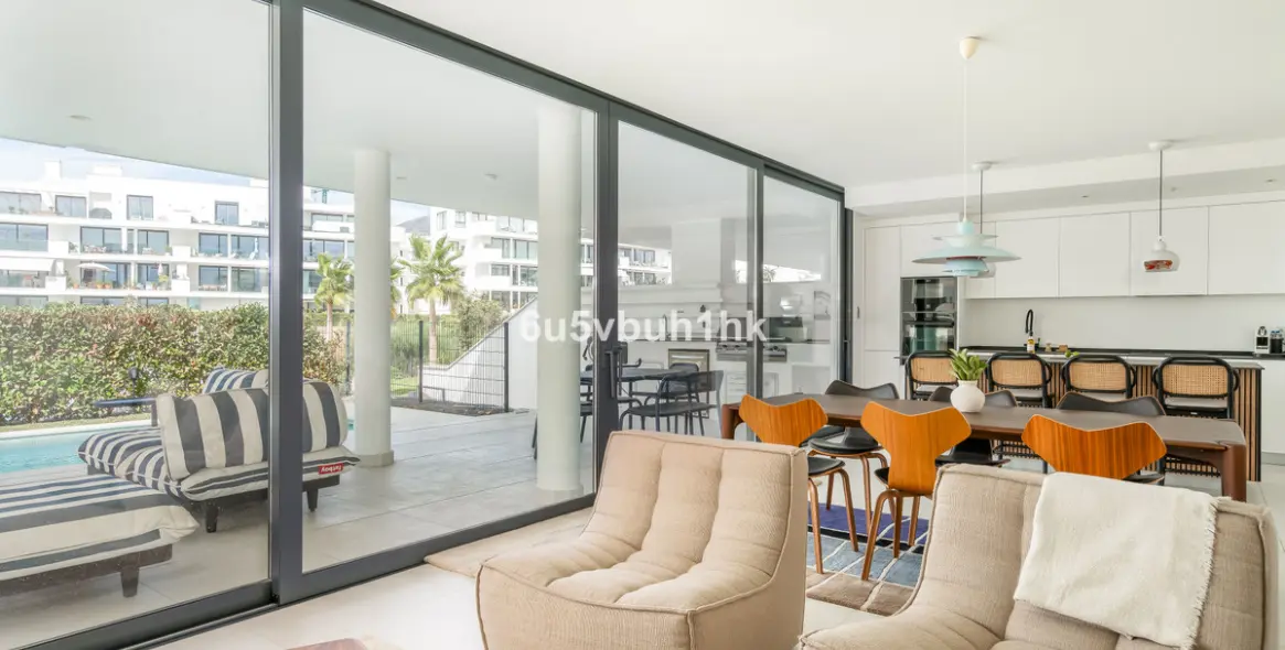 Sale of ground floor apartment in Fuengirola 3