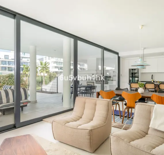 Продажа апартаментов на первом этаже в Fuengirola