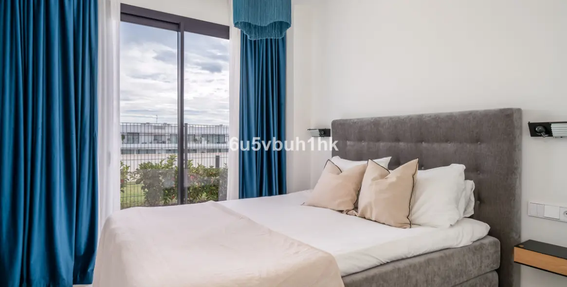 Sale of ground floor apartment in Fuengirola 9